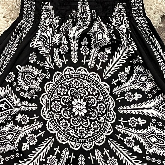 Venus Black White Strapless Cropped Sundress Size Small - Picture 3 of 5